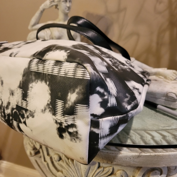 L.A.M.B. by Gwen Stefani Logo Tote Bag Black White Luxury Designer Bag #583 - Picture 14 of 14